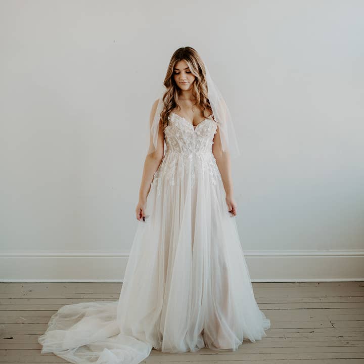 Ruffled Rose Veils - Wholesale Veil - Women's - Soft Waist Length Veil (30 Inches)3