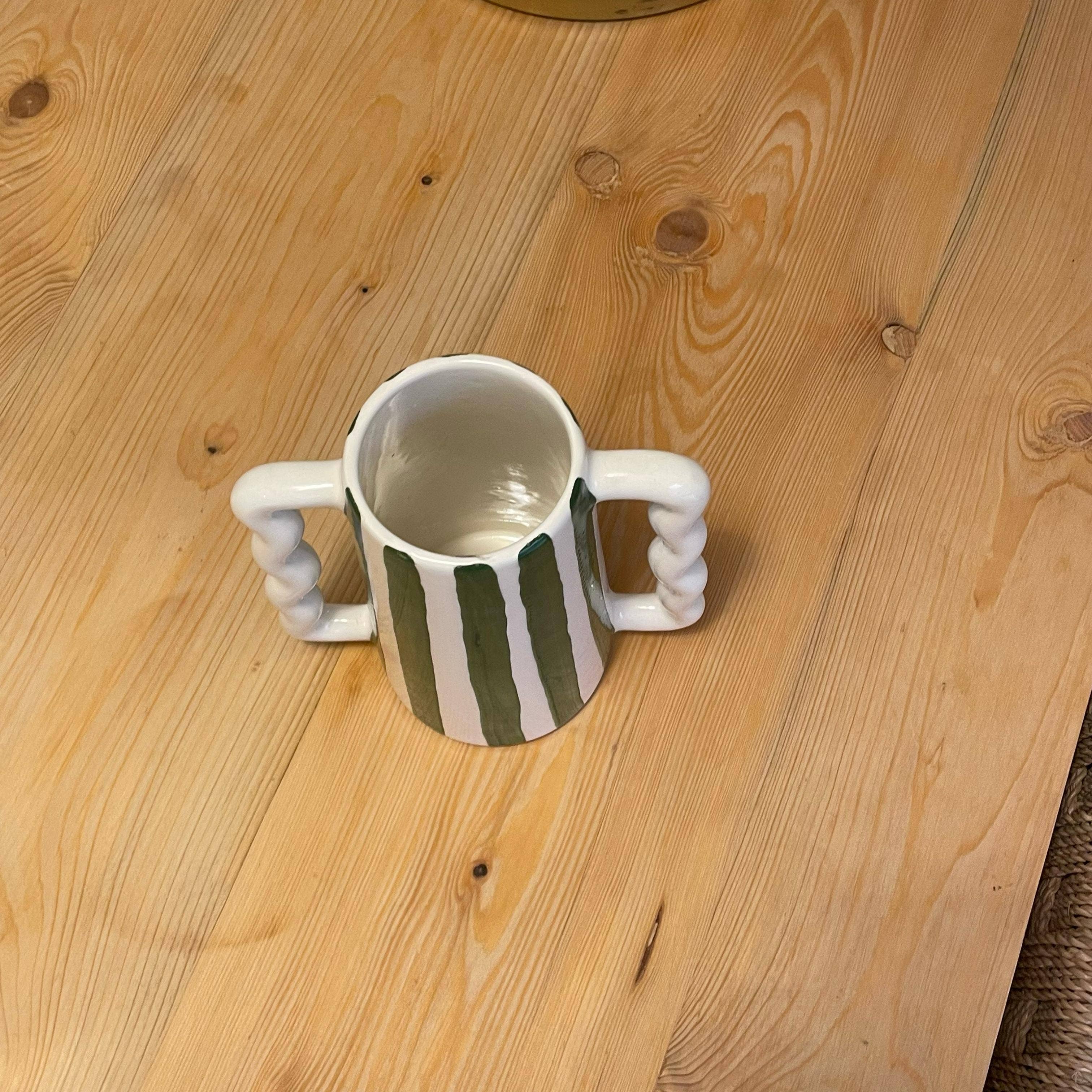 LeBazare - Wholesale Pitcher - Pichet en céramique peint à la main – Couleurs et rayures blanches (1L)3