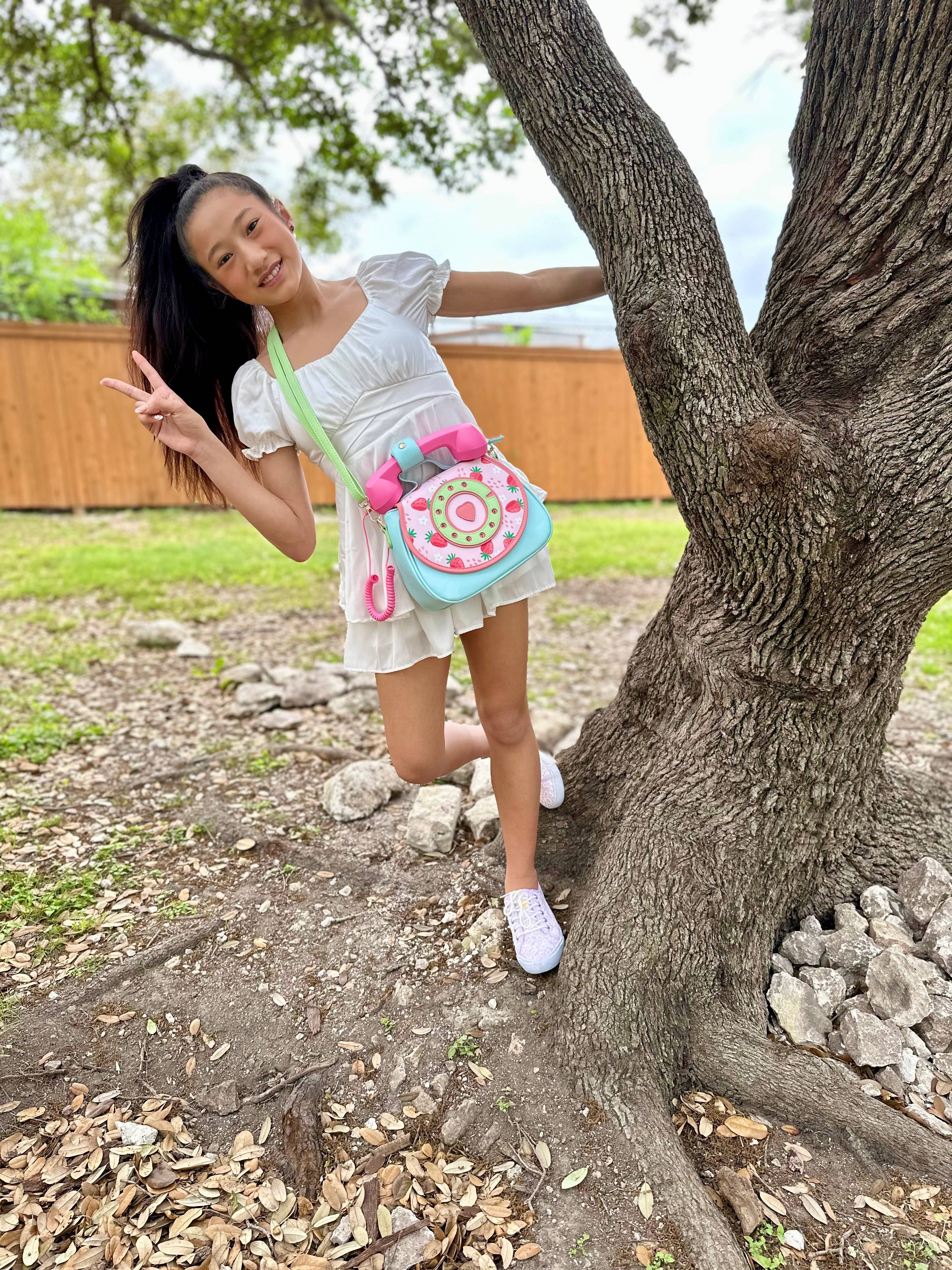 Bewaltz – wholesale Väska med handtag – Dam – Ring Ring Phone omvandlingsbar handväska - Strawberry Fields3