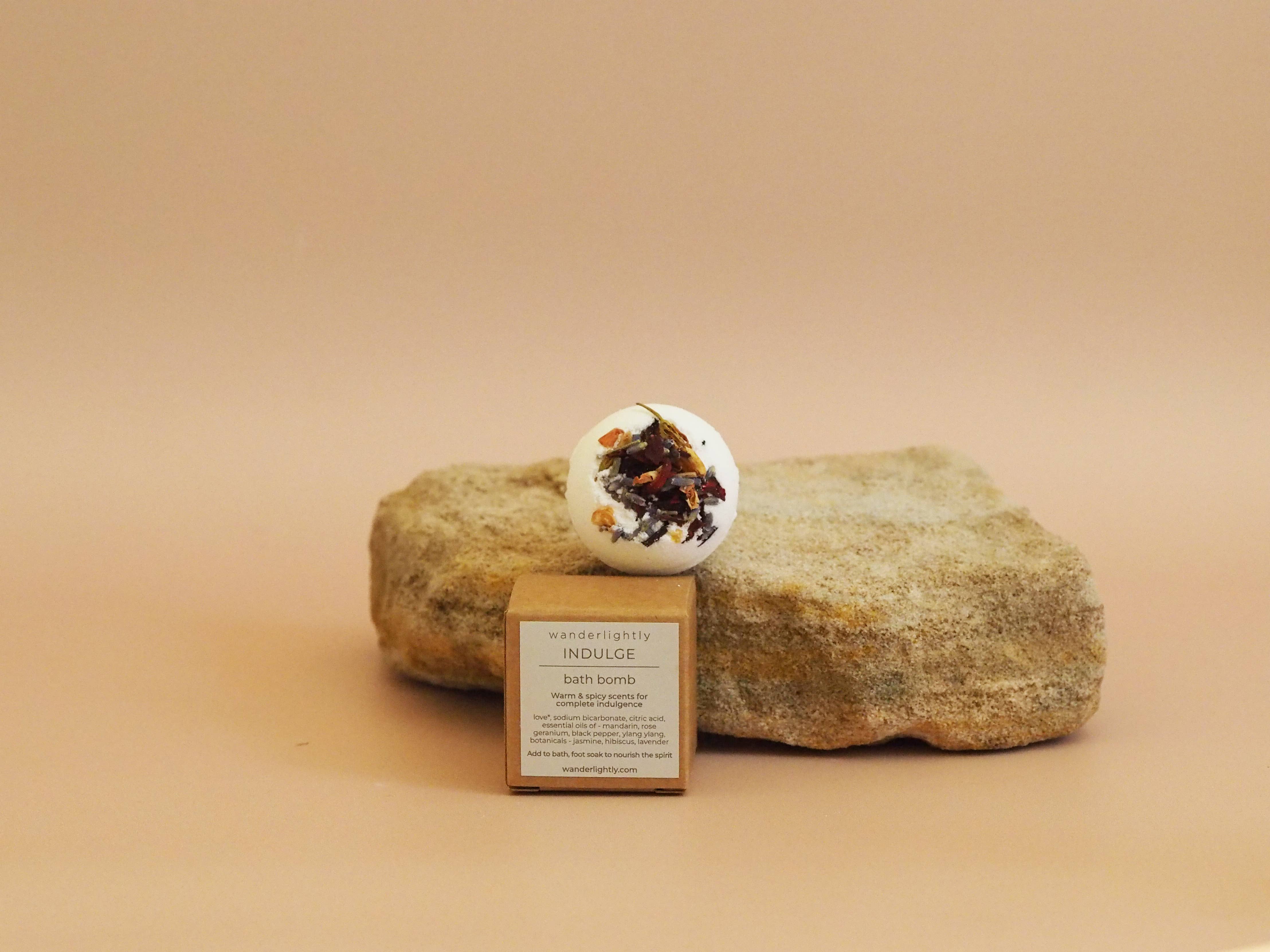 Wanderlightly - Wholesale Bath & Body Set - Mini Spa Hamper2