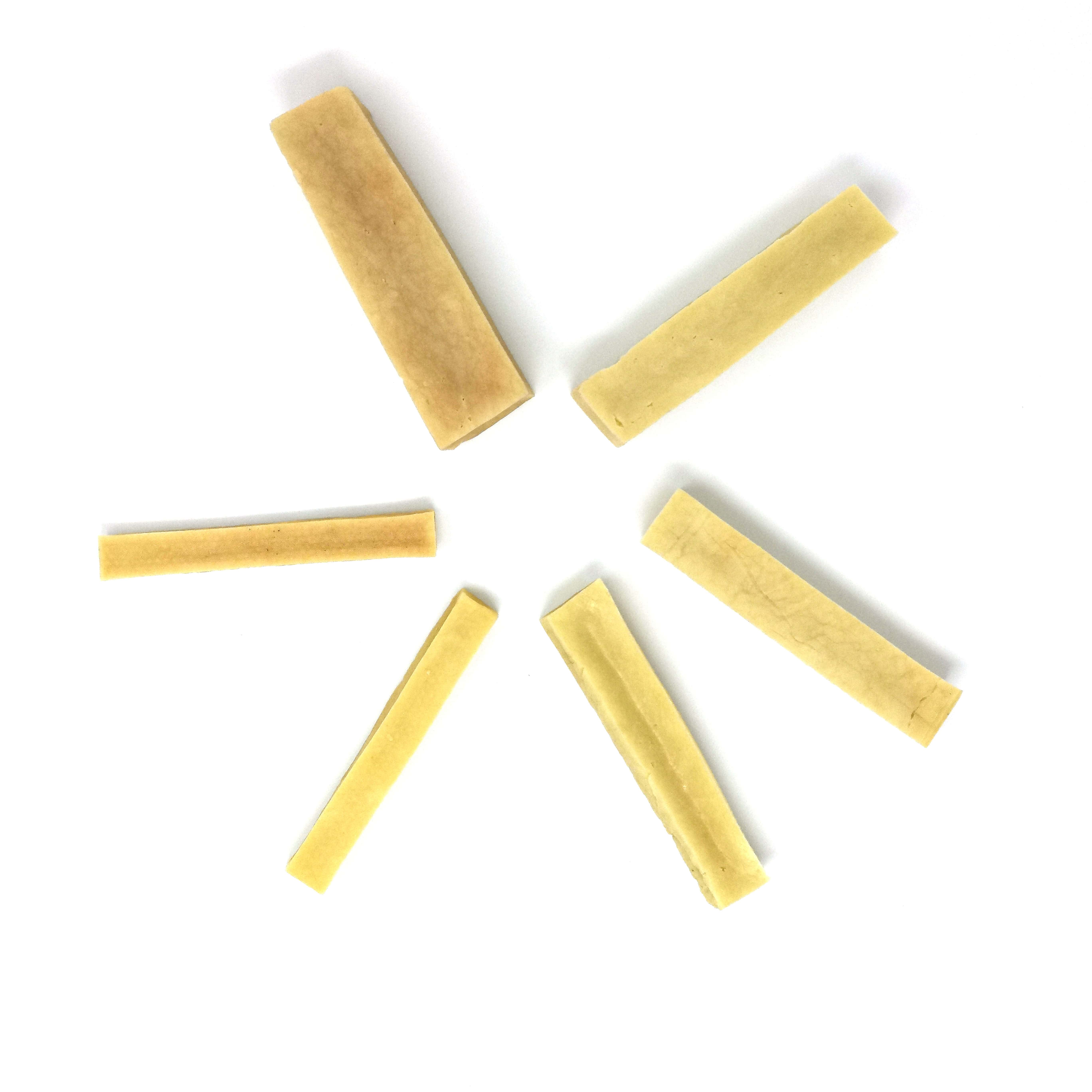 Cernunos - Wholesale Pet Treats - Dog - Cheese for dogs: Cheezy Dog2