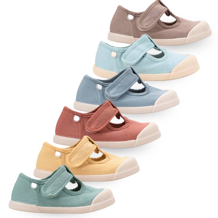 PEPITO BAREFOOT IGOR CANVAS W/ VELCRO for wholesale by Pituka Wear