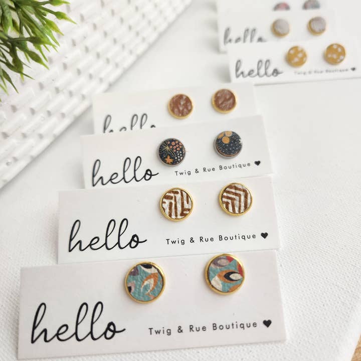 Twig & Rue boutique – Brincos de pino por atacado – Alças de botão em couro | Coleção de padrões16