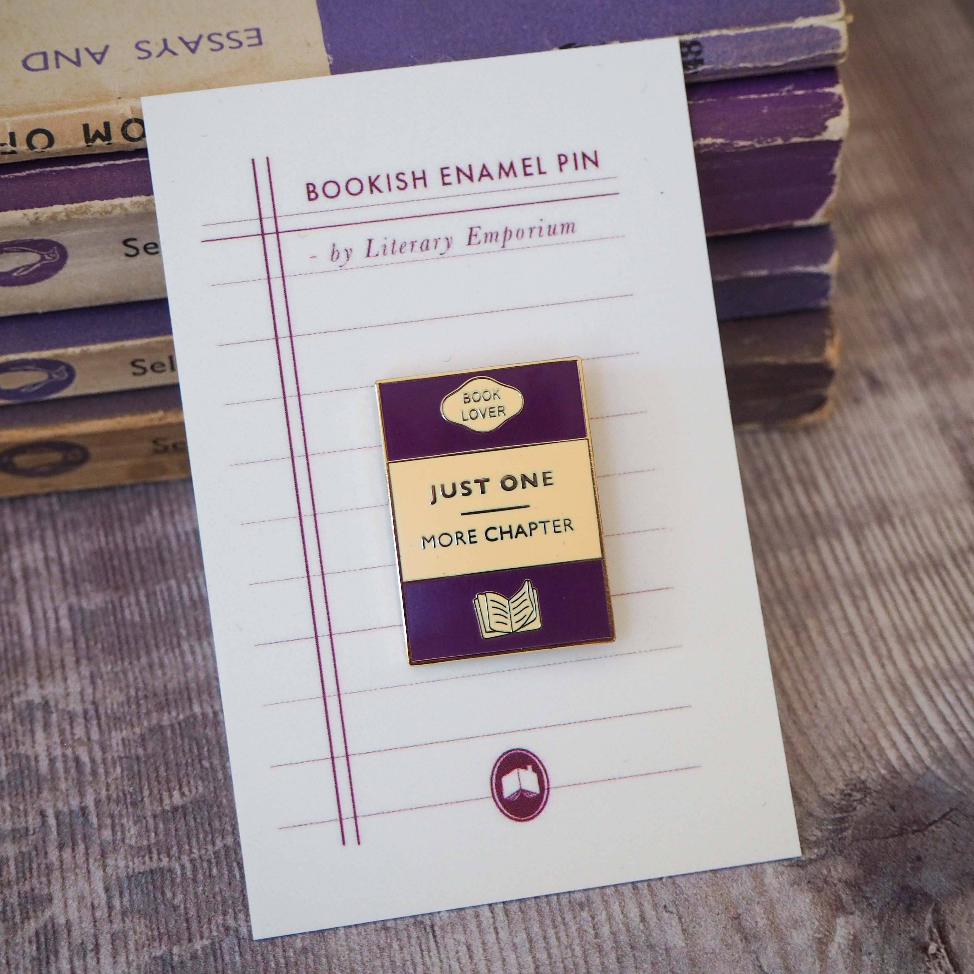 LiteraryEmporium - Wholesale Lapel Pin/Button - 'Just One More Chapter' - Book Lover Enamel Pin Badge1
