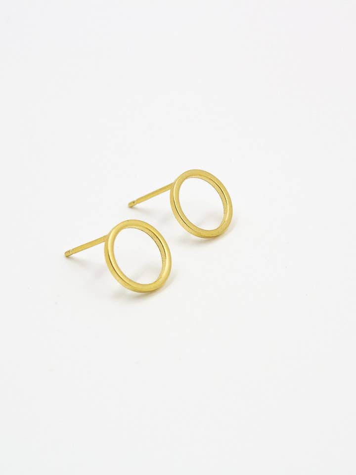 Boucles d'oreilles en forme de cercle doré/Boucles d'oreilles à cercle ouvert/Boucle d'oreille à tige Karma pour la vente par 36th Child Jewelry