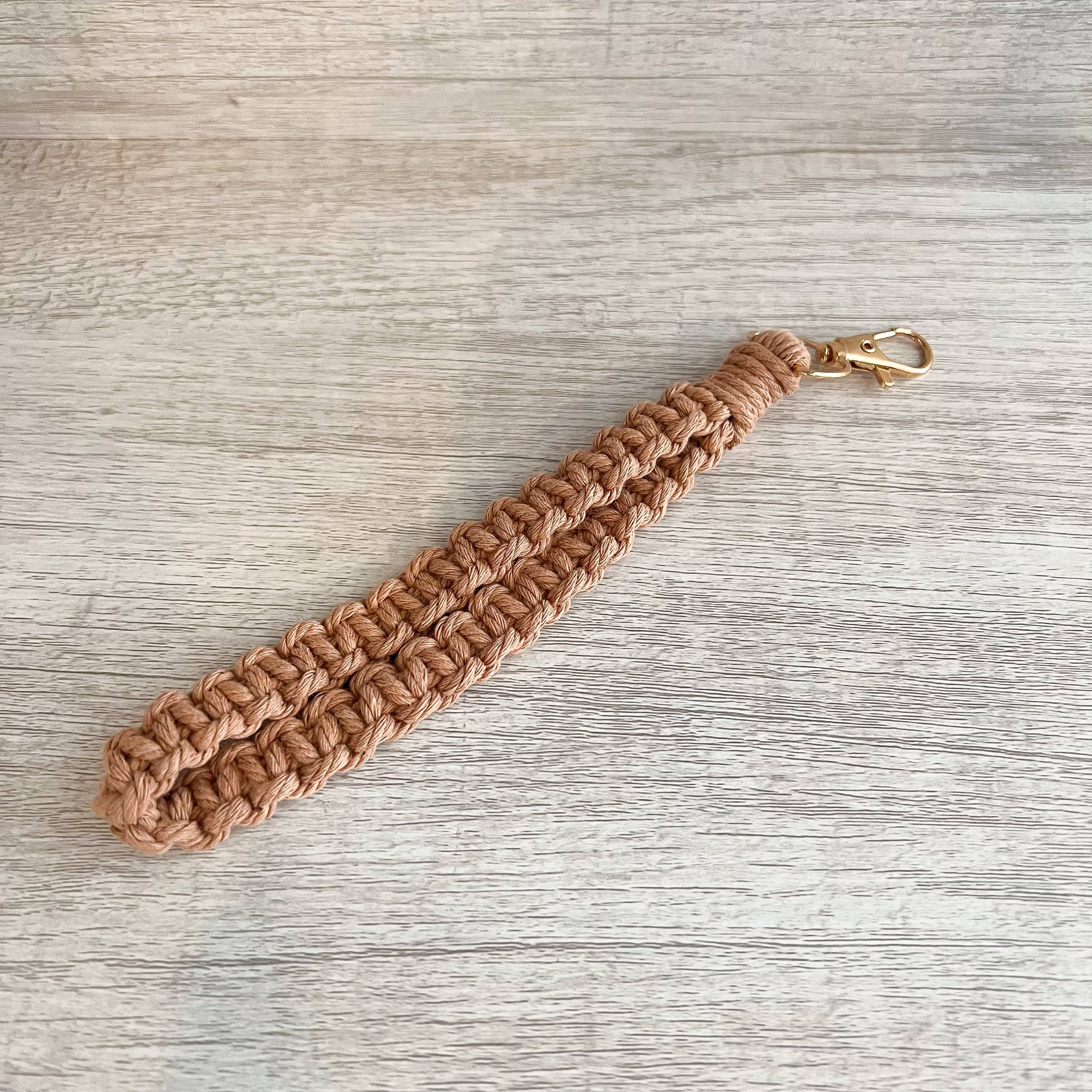 Sweettine Wholesale - Wholesale Keychain - Women's - Macrame Box Wristlet Key Chain1