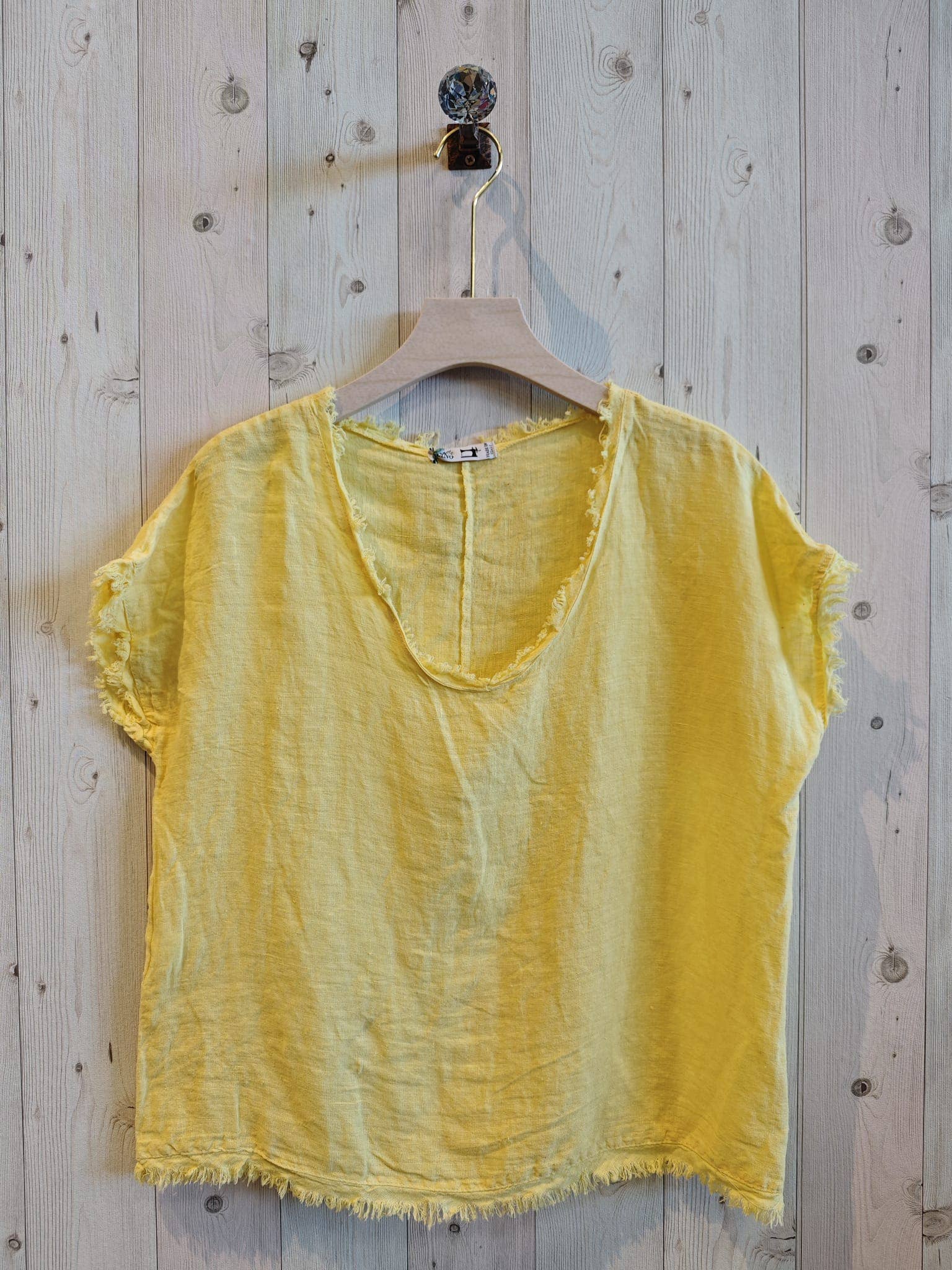 Linen & More – Blusa - Mulher por atacado – Blusa com Franjas 100% Linho REF 119985