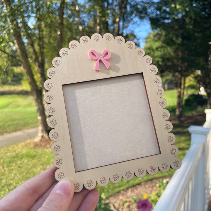 DesignedbyKendal - Wholesale Stationery/Notecard Set - Wooden Post-it Notes Holder with Pink Bow and Floral Border7