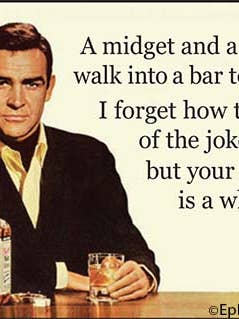 Magnet-Un nain et une lesbienne entrent dans un bar ensemble.. pour la vente par Ephemera