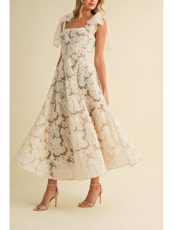 Klesis - Wholesale Dress - Women's - ID8989 3D TEXTURED LACE STRUCTURED A-LINE MIDI DRESS