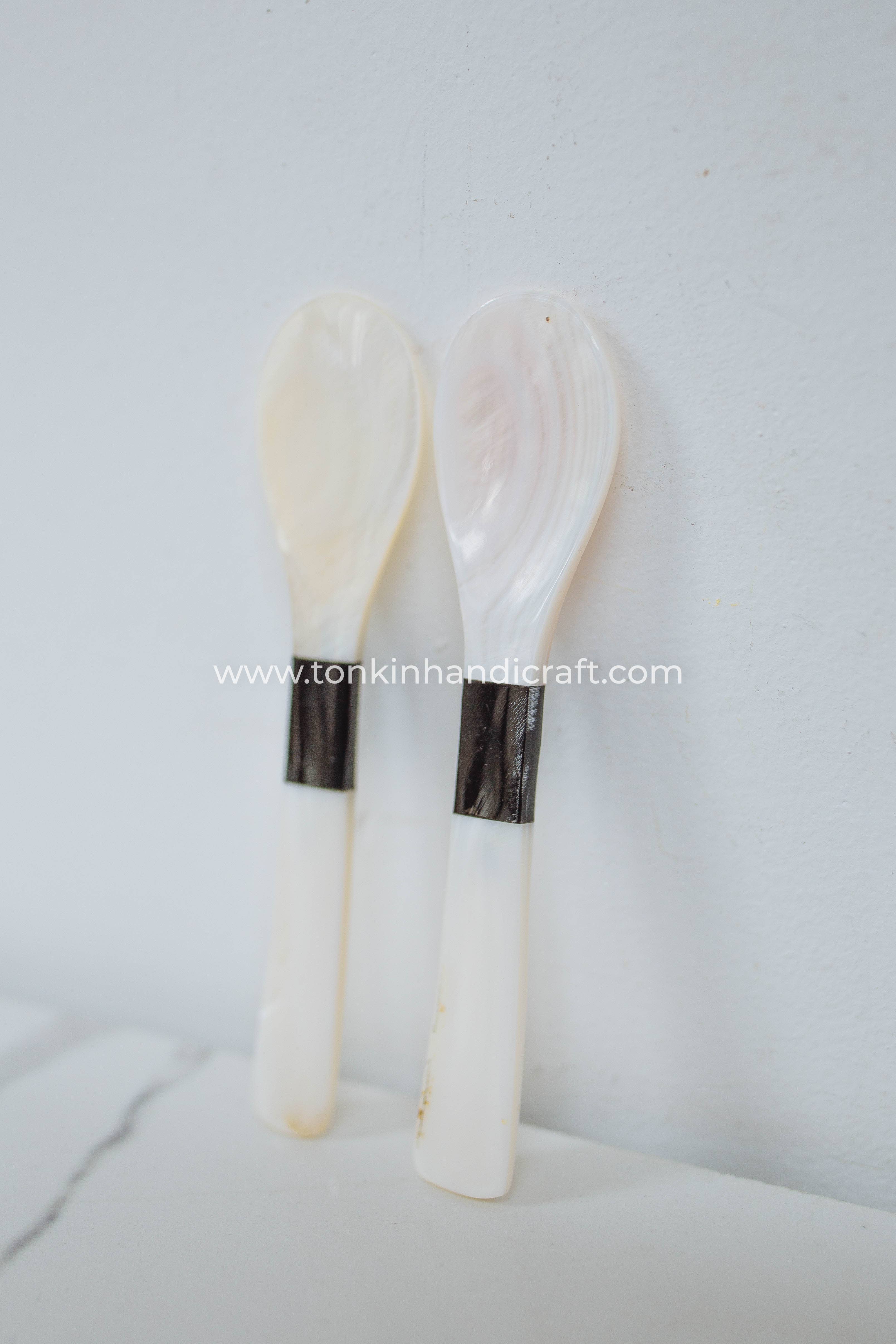 Tonkin Handicraft – wholesale Bordssked (Bestick) – Sked av pärlemorsskal2