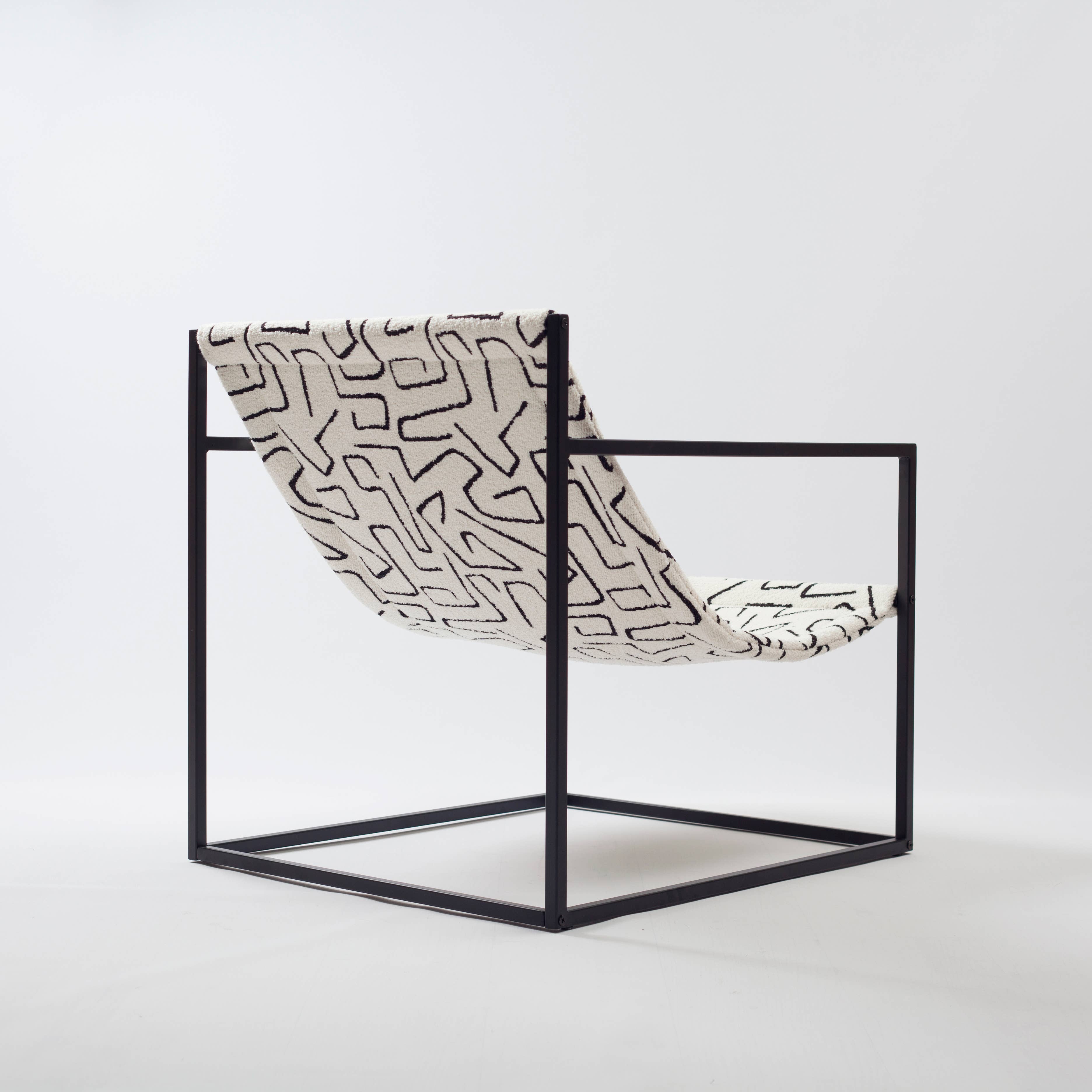 Fineroom Living - Vendita all'ingrosso Sedie - Set da 2 Poltrone Lounge BERNIE con Struttura in Acciaio e Design Minimalista3