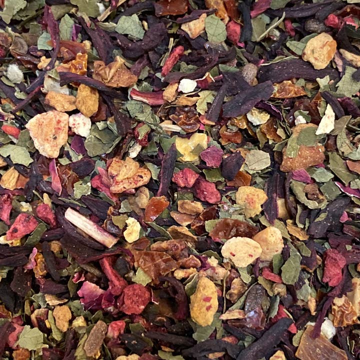 Sweet Berries Erdbeer-Himbeer Strawberry Raspberry Loose Tea for wholesale by Ronnefeldt