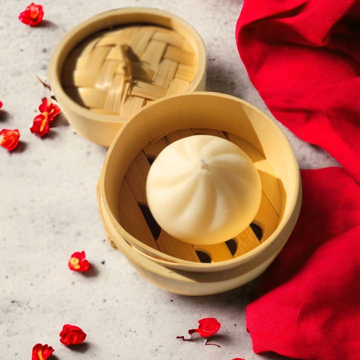 Candle Tales - Wholesale Novelty candle - Bao Bun Candle In A Bamboo Steamer