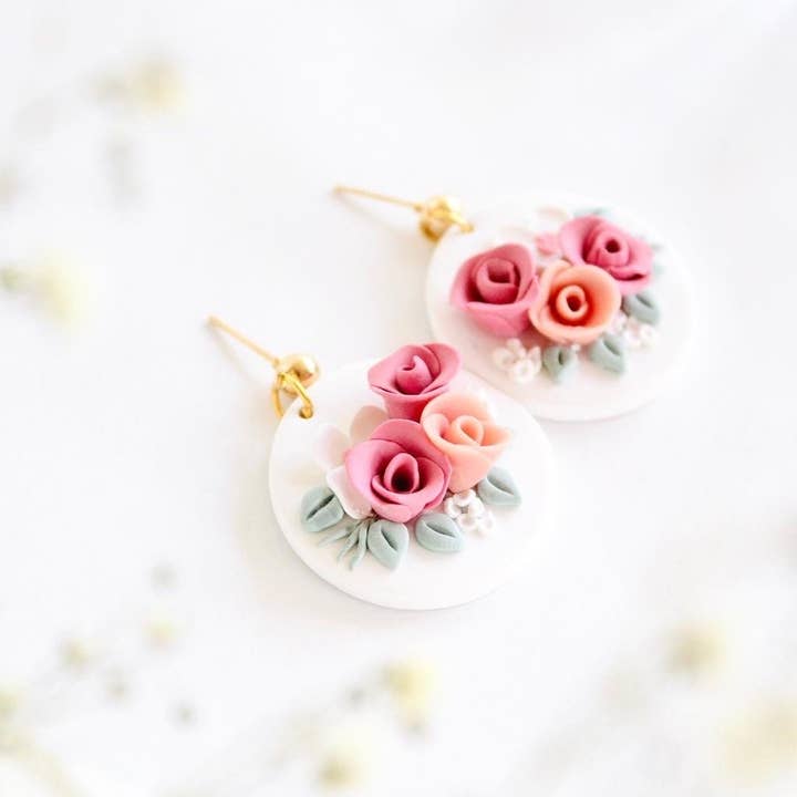 orecchini in argilla boho | orecchini da sposa in argilla polimerica a fiore per la vendita all'ingrosso da parte di PERNAZ JEWEL