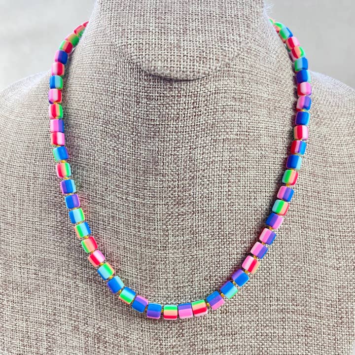 Ewelina Pas Jewelry - Vendita all'ingrosso Collane di perline/perle - Collana annodata a mano con perline in argilla polimerica Mira/Colorblock8