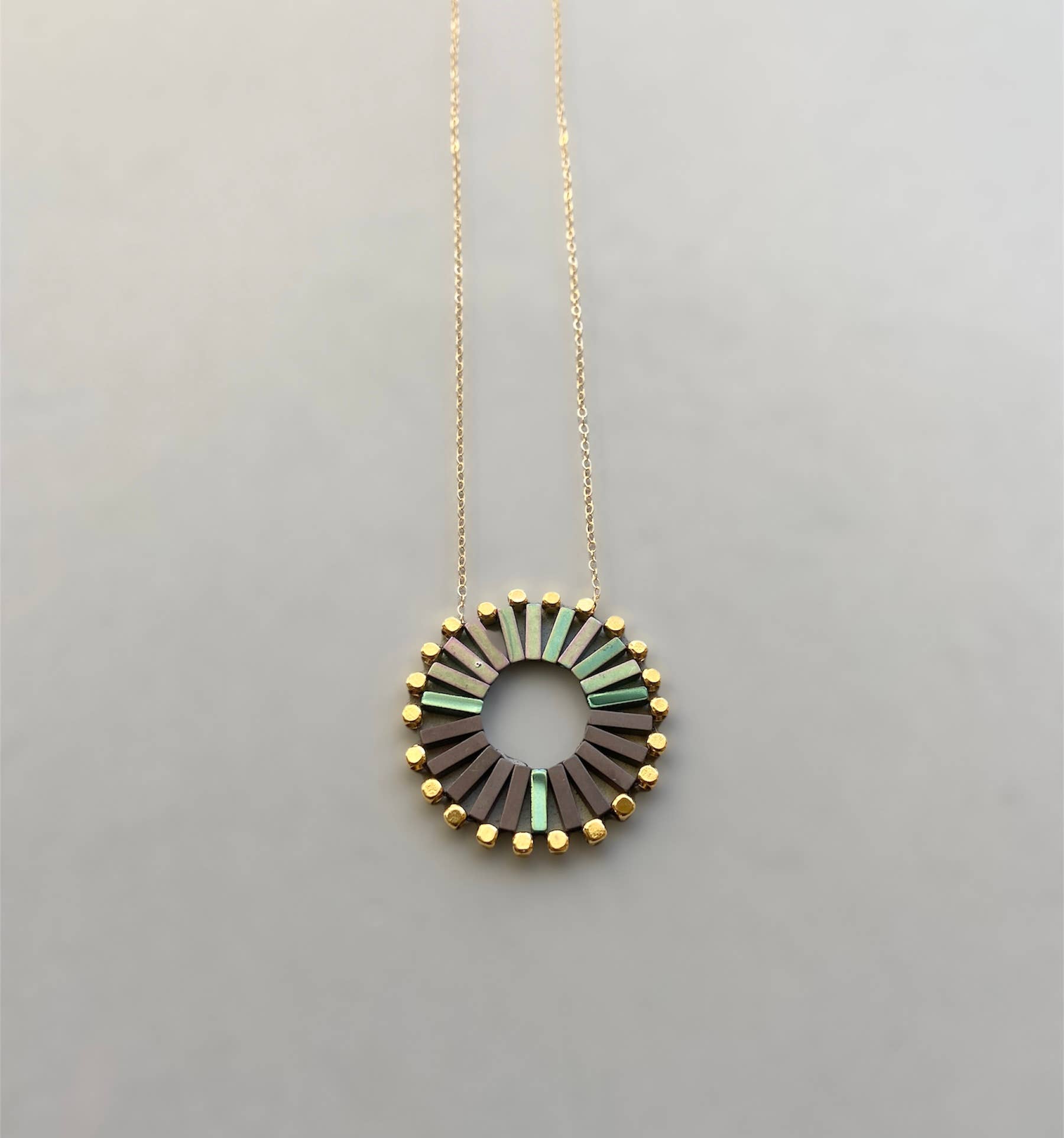 Trecy Bleich – wholesale Hänge-/berlockhalsband – Pinwheel Halsband9