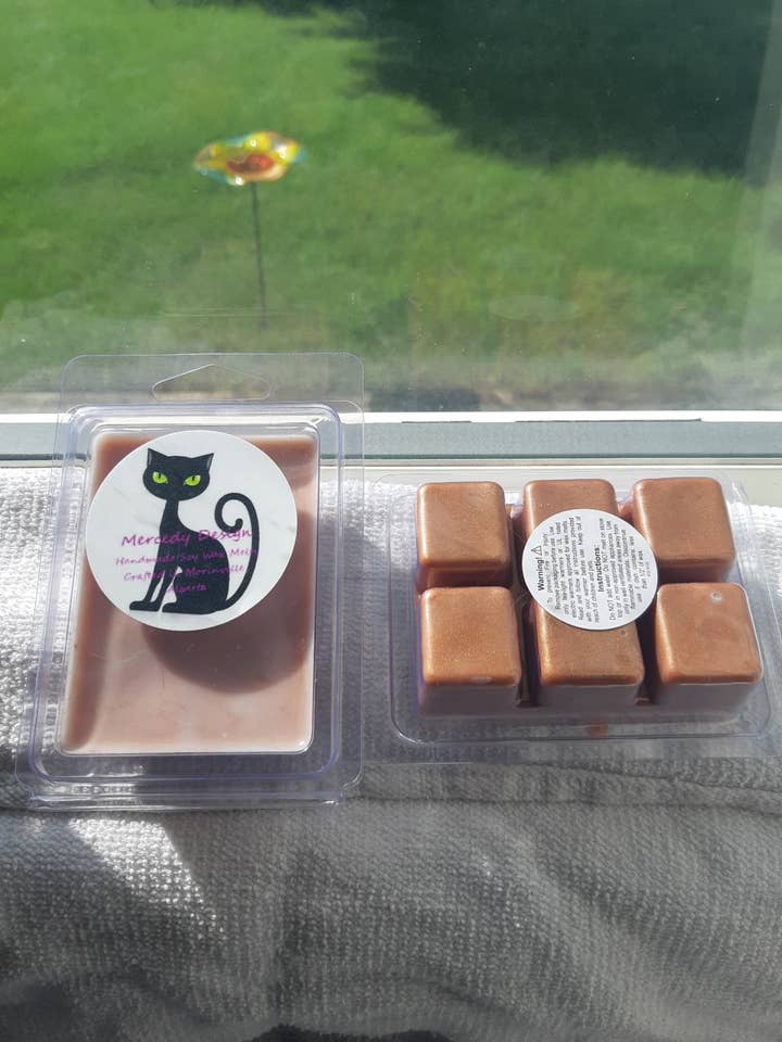 Cinnamon Bun - Cire de Soja Fondue pour la vente par Mercedy Design Handmade Soy Wax Melts