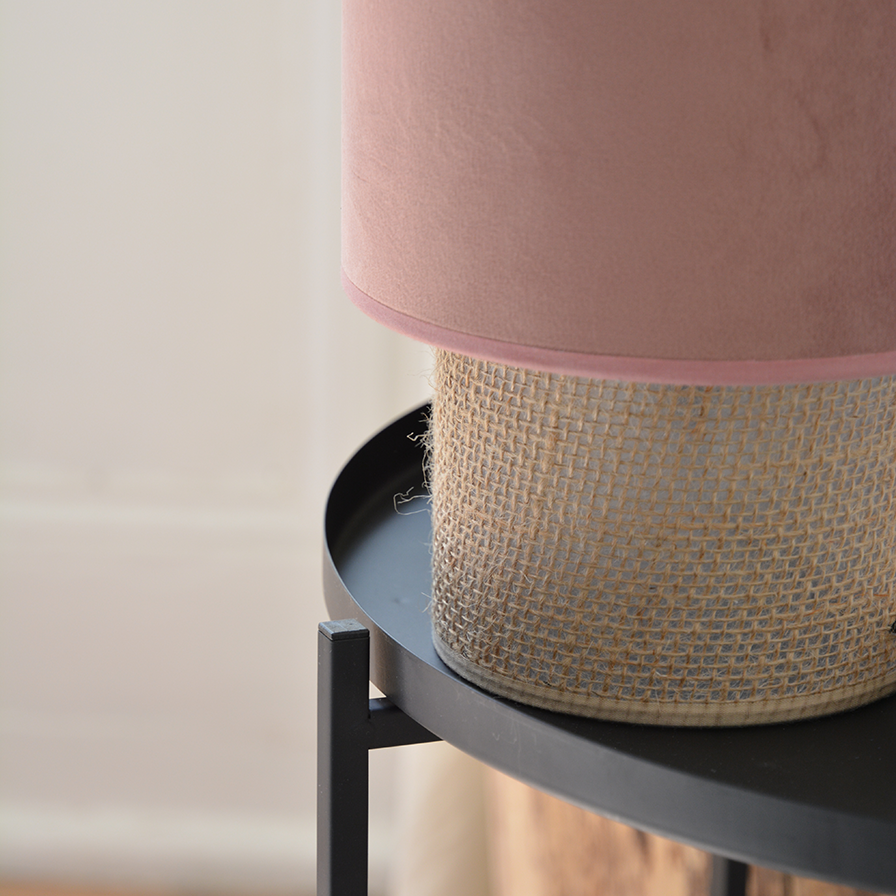 SEYNAVE – wholesale Accent-/skrivbordslampa – MARCIA bordslampa 22 cm sammet Terra1