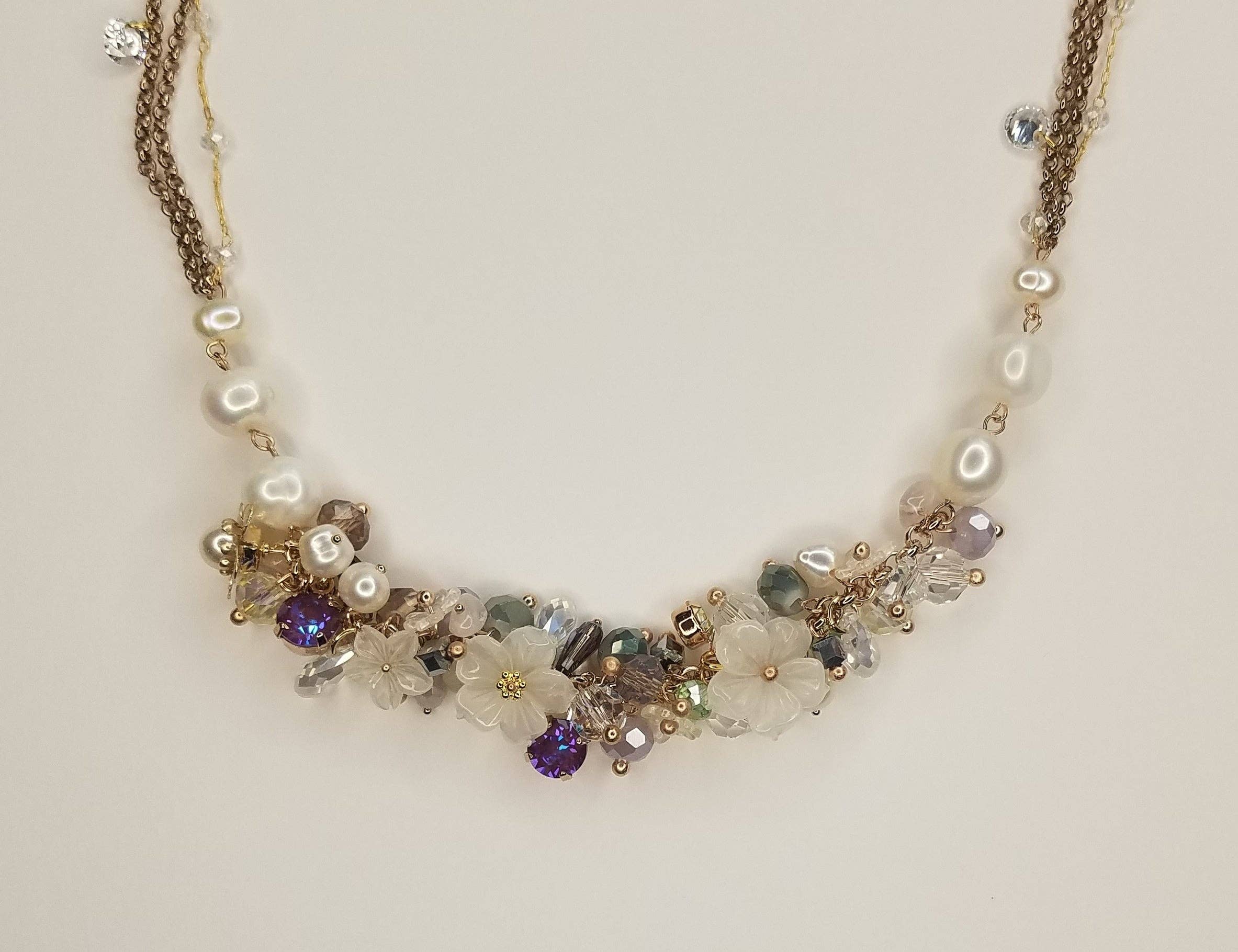 BETTYOH INC - Wholesale Beaded/Pearl Necklace - Handmade Floral Delicately Crafted Pearl Necklace3