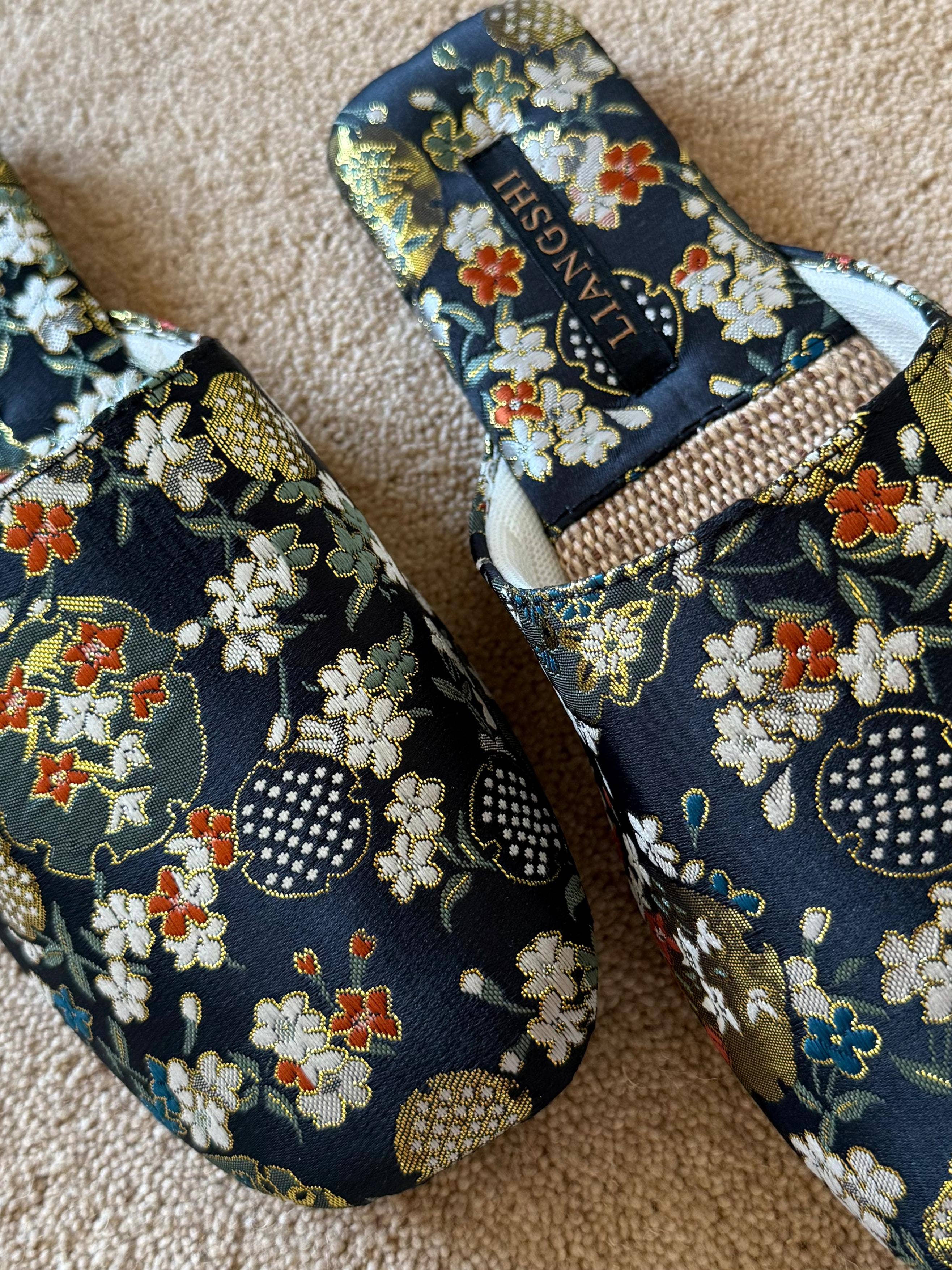 Lian Collection – wholesale Tofflor - Dam – Sommarsandaler för kvinnor, handbroderade, lyxig hemmaklädsel1