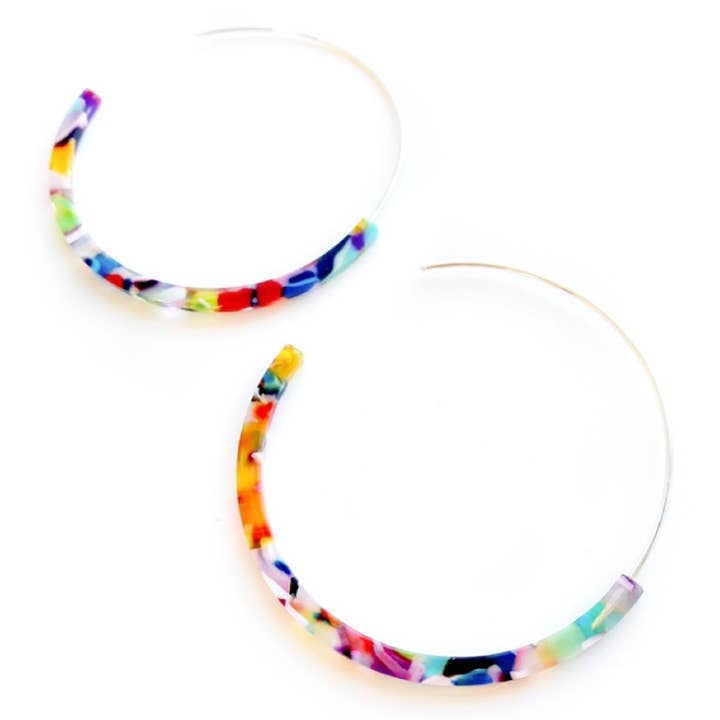 Acetate and metal hoop earrings. ISLA in multicolour. for wholesale by NIYIEMstudio