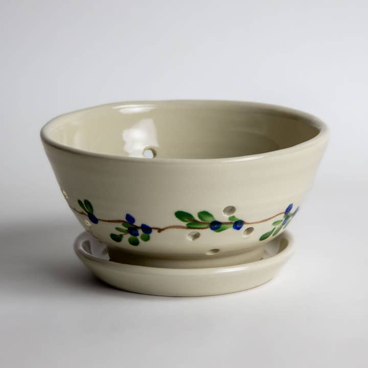 Emerson Creek Pottery - Wholesale Colander - Berry Colander w/Saucer1