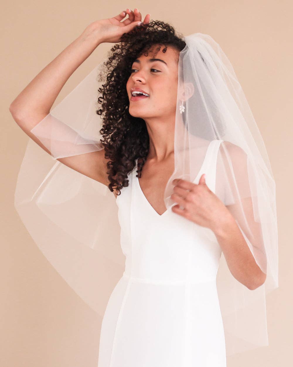 Dareth Colburn Designs – Großhandel Schleier – Damen – 2-lagiger Hochzeitsschleier mit geschliffener Kante8