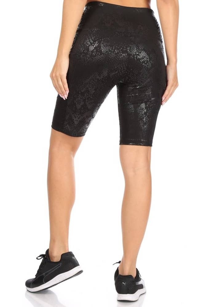 REDFINCH APPAREL INC - Wholesale Athletic Shorts - Women's - Womens High Waist Biker Shorts With Side Pockets3