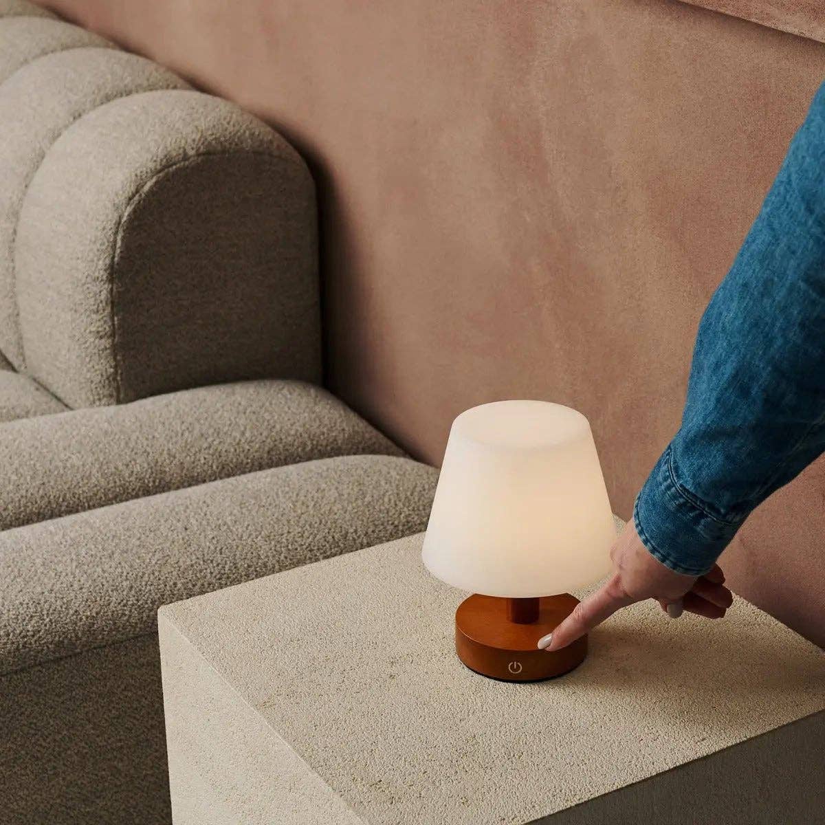 Tavellio - Wholesale Accent/Desk Lamp - Teddy Chestnut Brown Wooden Rechargeable Table Lamp | Dimmable, Cordless & 3 Light Modes14