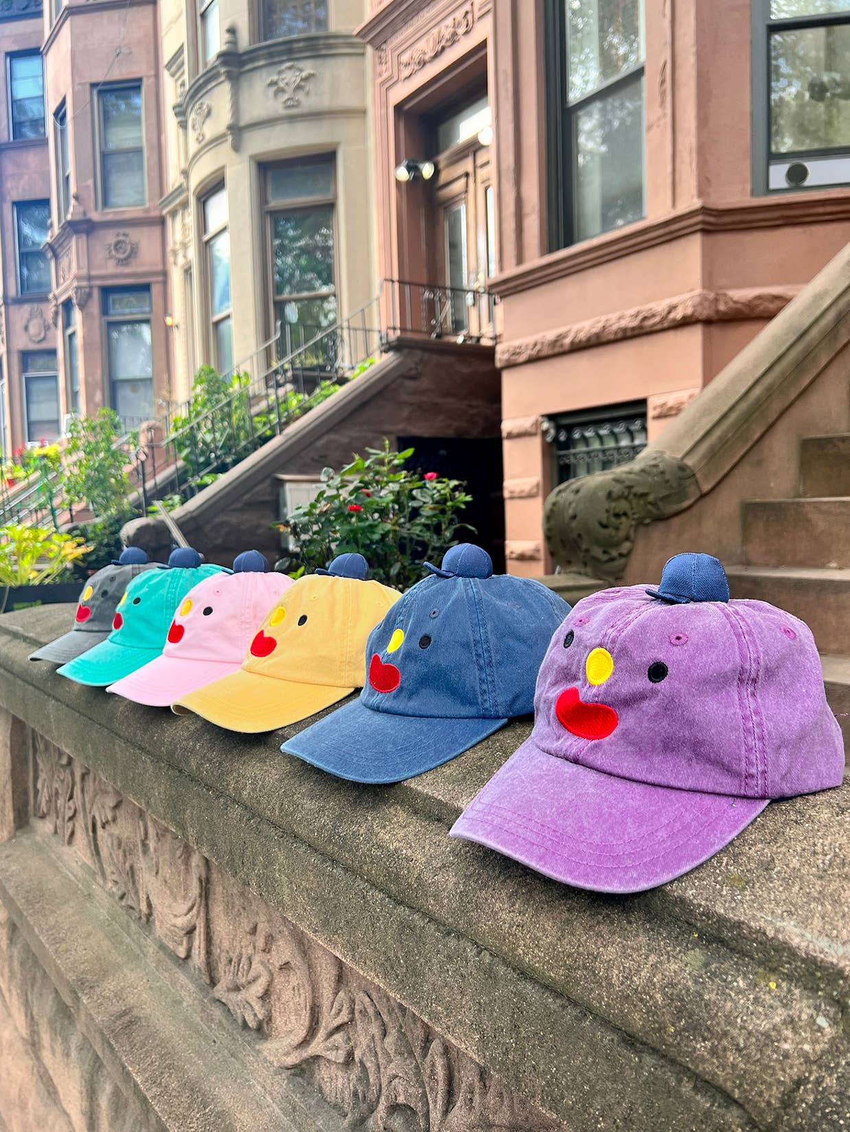 Natali Koromoto – Großhandel Basecap – Damen – Hat on Hat – Originaler Hut mit kleinem Hut15