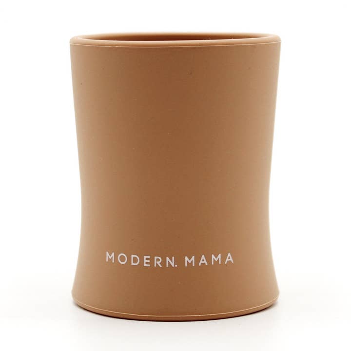 MM siliconen trainingsbeker: Mauve voor wholesale door Modern.Mama LLC.