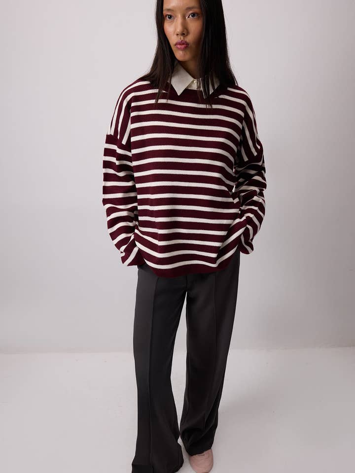 GESTREIFTER STRICKPULLOVER für den Großhandel von Touché Privé EU