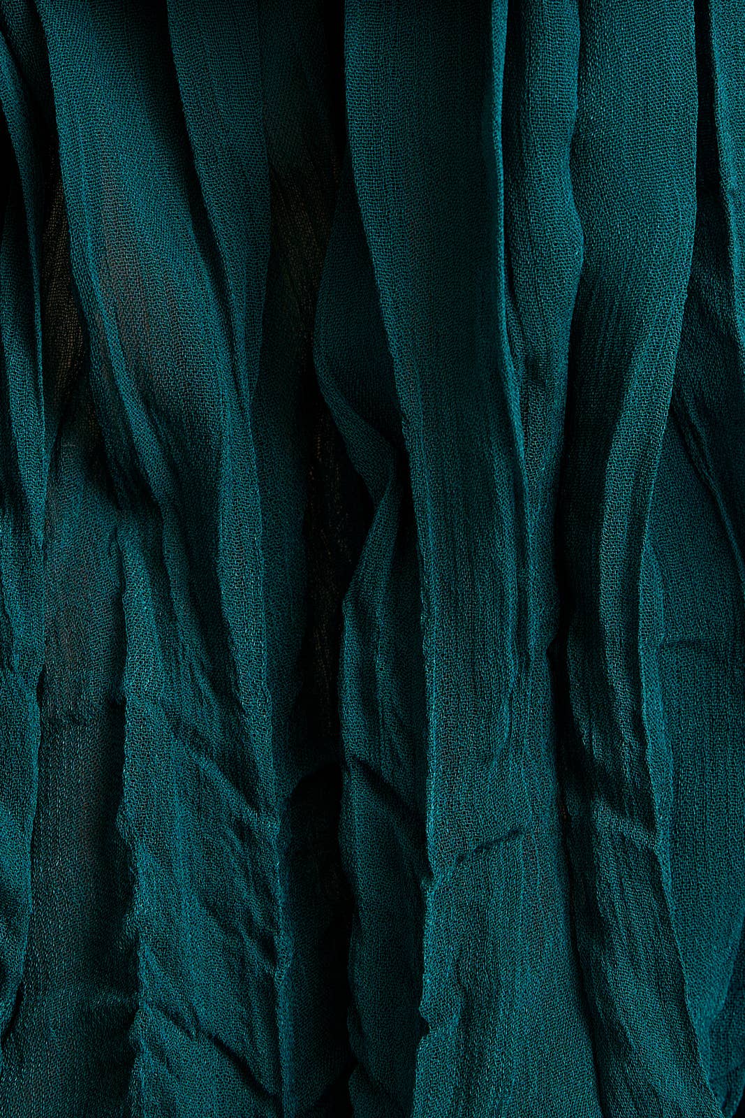 LE LIS - Wholesale Blouse - Women's - SCOOP NECK RUFFLE DETAIL BLOUSE24