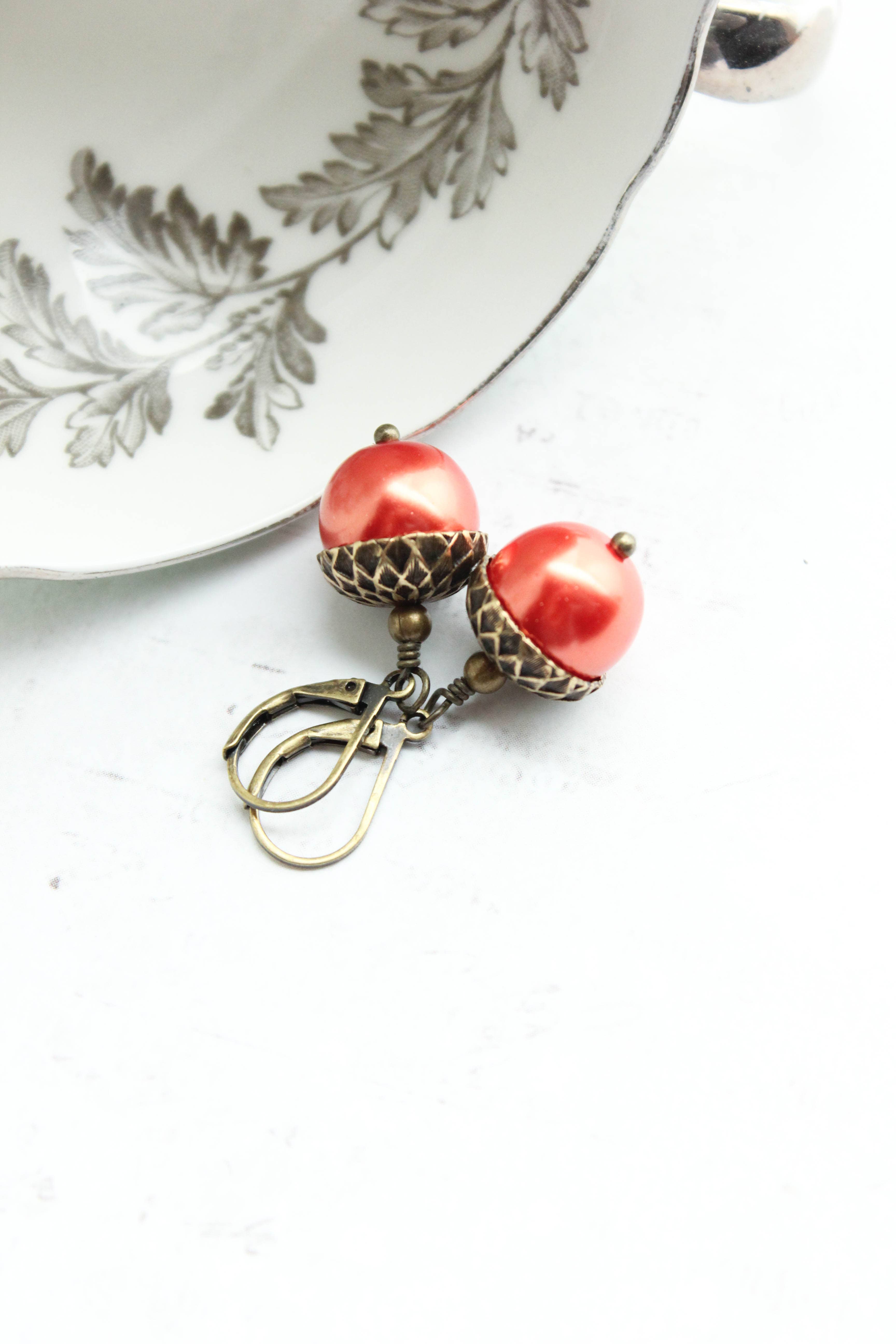 A Pocket of Posies - Wholesale Dangle Earrings - Pearl Acorn Earrings (21 Colors) - ANTIQUED BRASS15