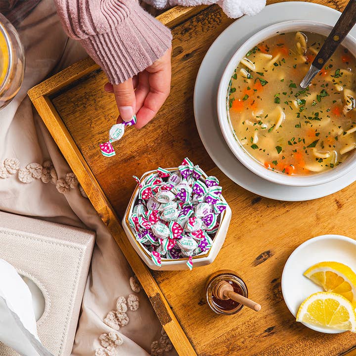 CHIPURNOI Confectionery - Wholesale Gummy - CHIPS Black Currant, 3 oz. - Italian Throat Pastilles4