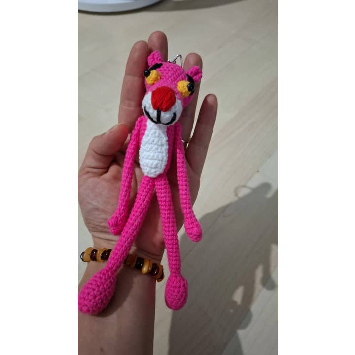Emel Crochet – Engroshandel Plyslegetøj - Børn og baby – hæklet lyserød panter, bamse nøglering amigurumi