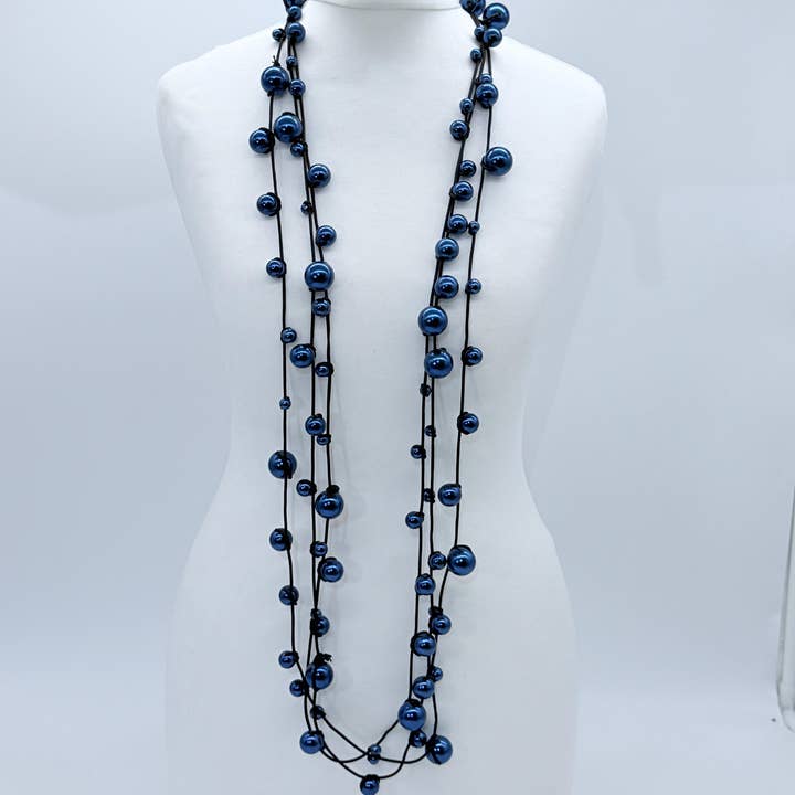 Jianhui London - Wholesale Beaded/pearl necklace - 3 Strands Faux Pearls on Rubber Necklaces1