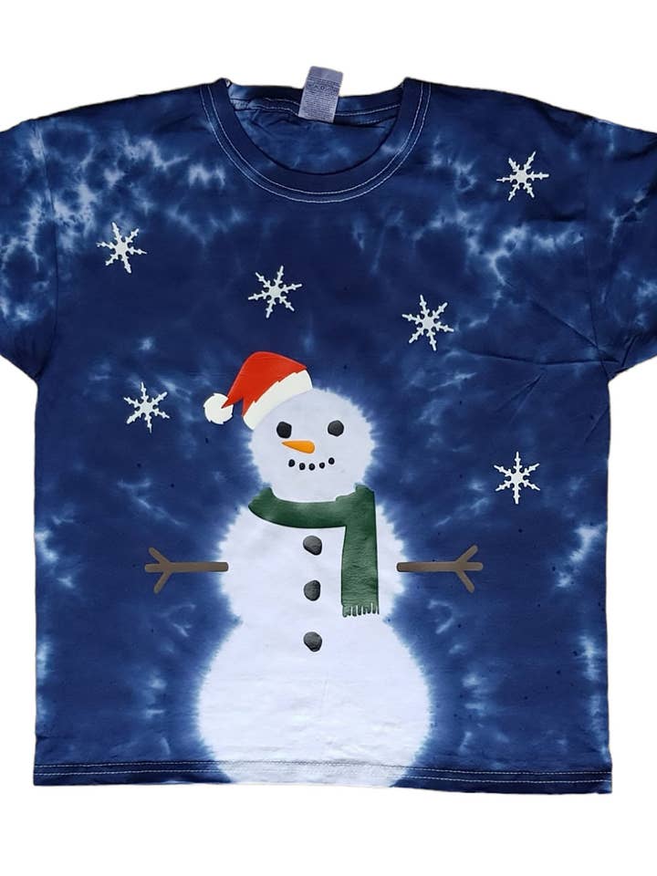 Einzigartiges Weihnachts-Schneemann-Batik-Shirt - Festliche Kleidung für den Großhandel von VeEco Gifts