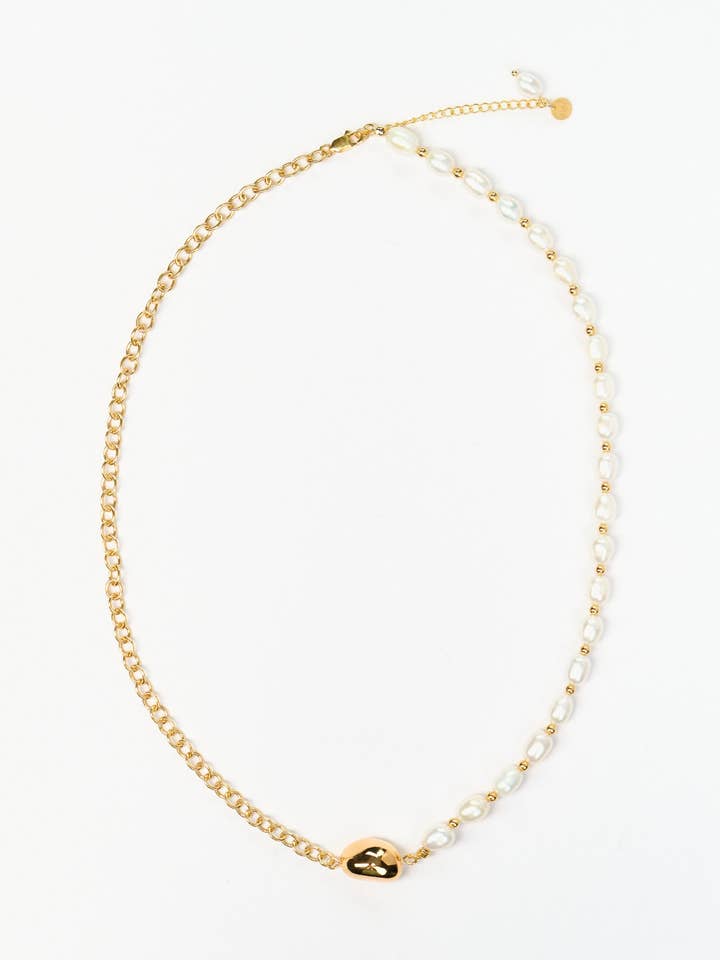 Halsband med sötvattenspärlor och länkar i 18K guldbelagd S925-silver för wholesale av Banjjak Beauty