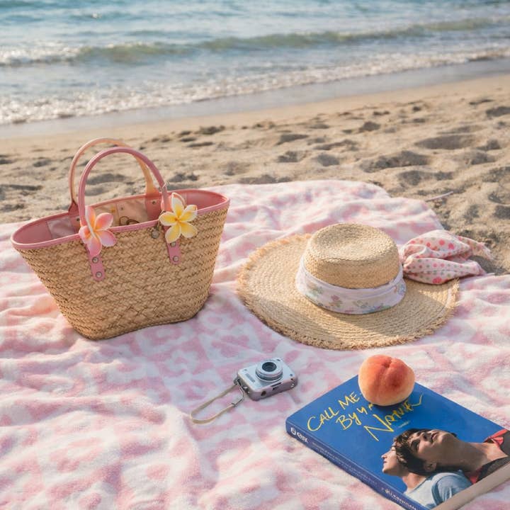 Lyserød ternet blomsterstrandtæppe – blødt letvægts picnic- og sommertæppe for engroshandel hos Lilla Haven