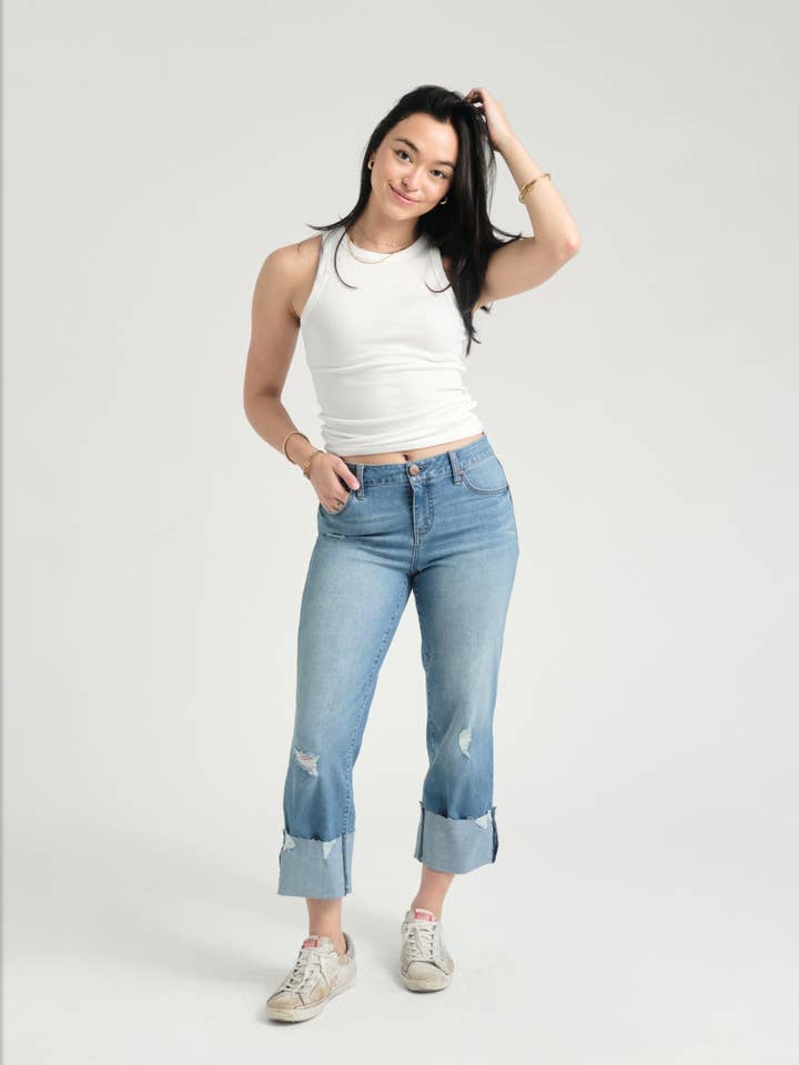 29.5"-25"Roll Cuffed Girlfriend Jean in Jaimie for wholesale by 1822 Denim