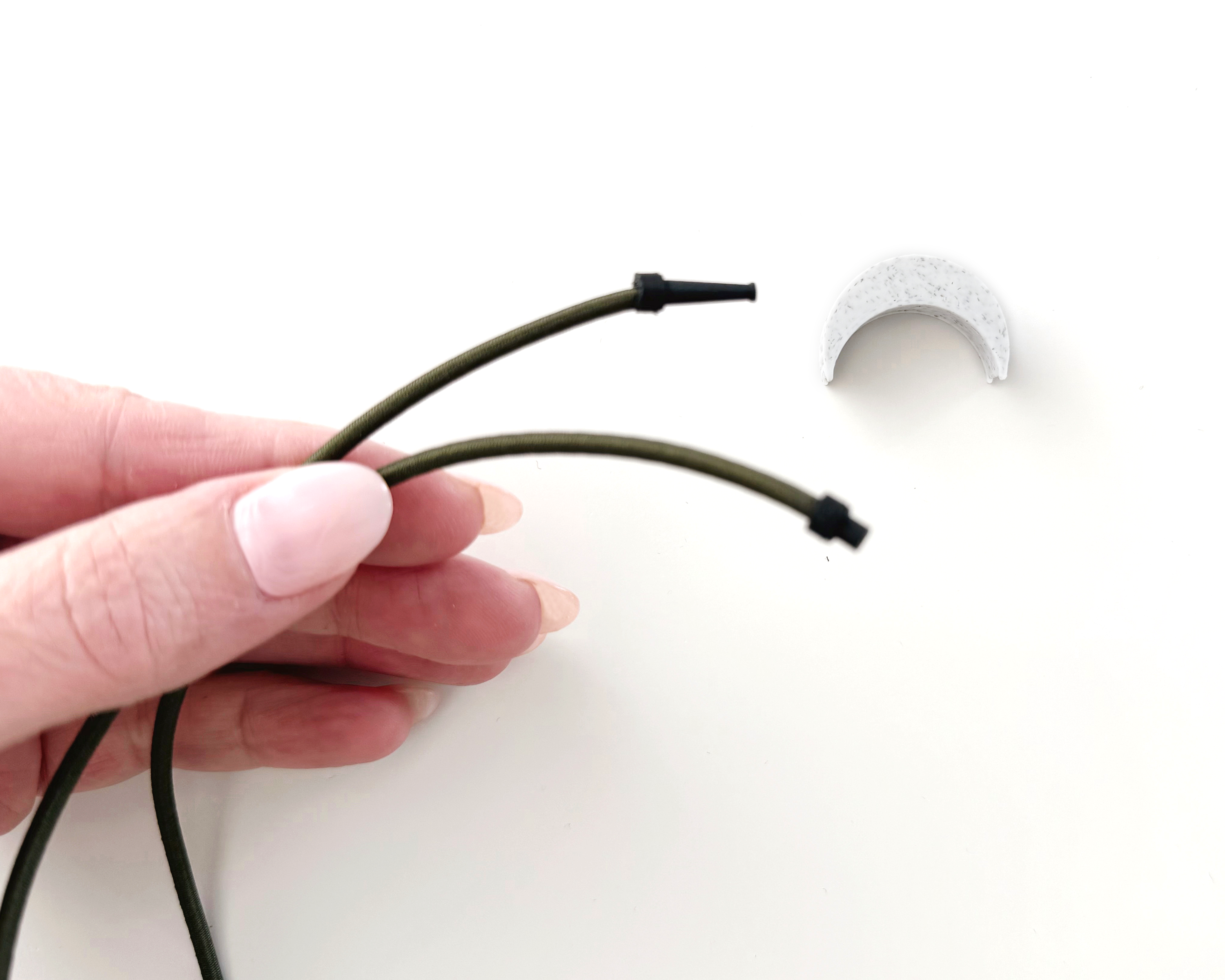 Miniette - Wholesale Doll accessory kit – Kids - Miniature Garden Hose & Wall Hanger1