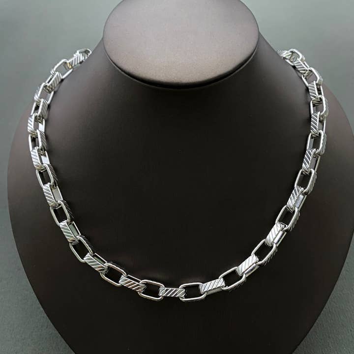 Collana da uomo in acciaio inossidabile MIO66813 - MJ/MNP per la vendita all'ingrosso da parte di Mio Queena