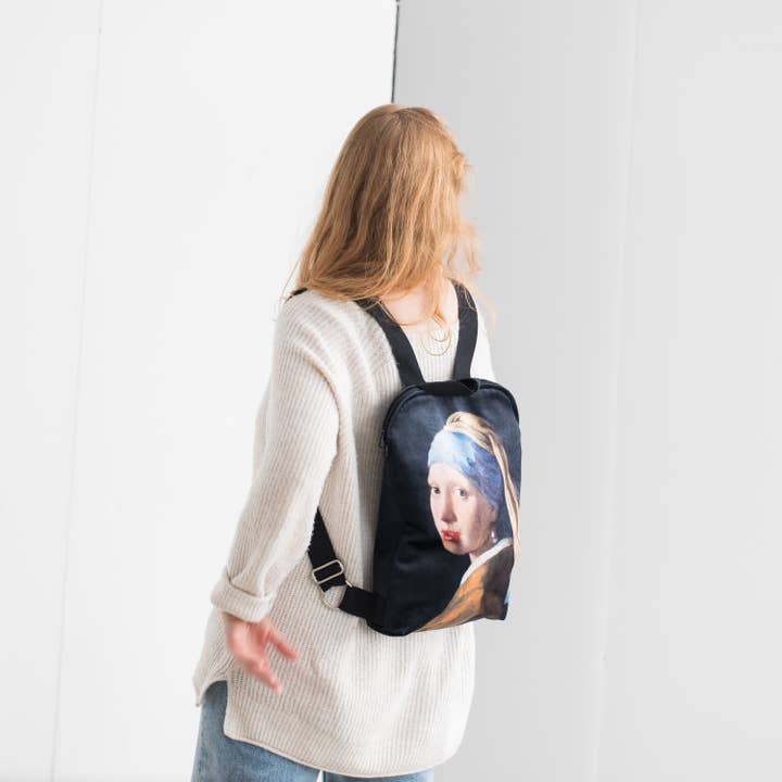 ZAINO GRANDE JOHANNES VERMEER "RAGAZZA CON L'ORECCHINO DI PERLA" per la vendita all'ingrosso da parte di Pitextile