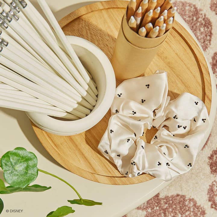 KITSCH - Vendita all'ingrosso Scrunchie - Donna - Elastico Kitsch in tessuto riciclato Mickey e Minnie - Crema4