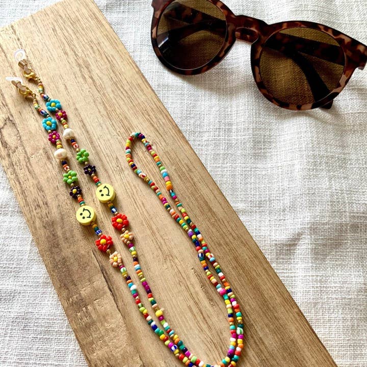 Brillenkette mit Blumen für den Großhandel von PetitAtelier0711