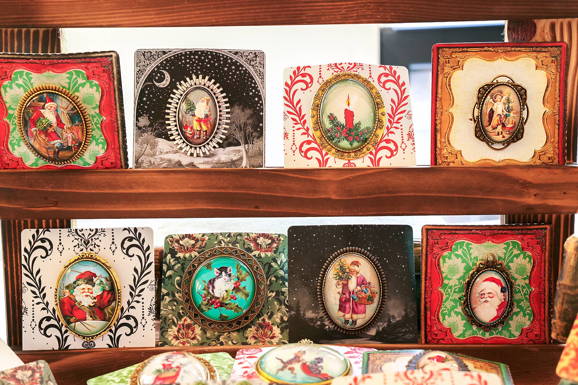 Asunder Bazaar - Wholesale Brooch - 20pc Vintage Christmas Brooches on Cards 9