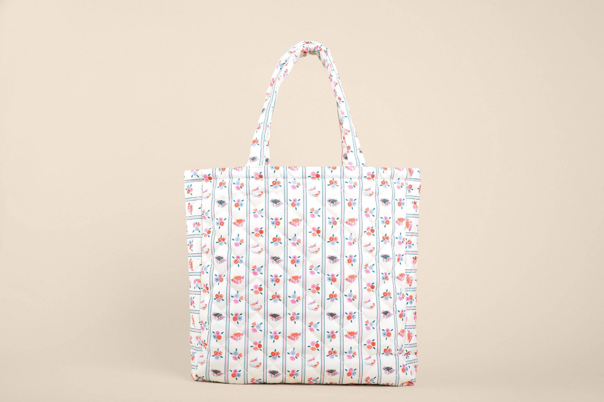 Inkwell Threads - Wholesale Tote Bag - Women's - Floral Stacks Quilted Tote1