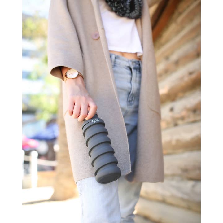 Que Factory - Wholesale Water Bottle - 20oz Collapsible Water Bottle - Metallic Charcoal3